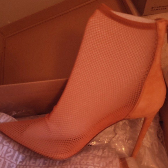 Steve Madden Vielo Women Booties Size 8 New - Picture 2 of 2